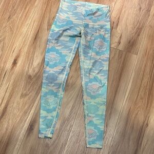 Geometric Teeki Hot Pants